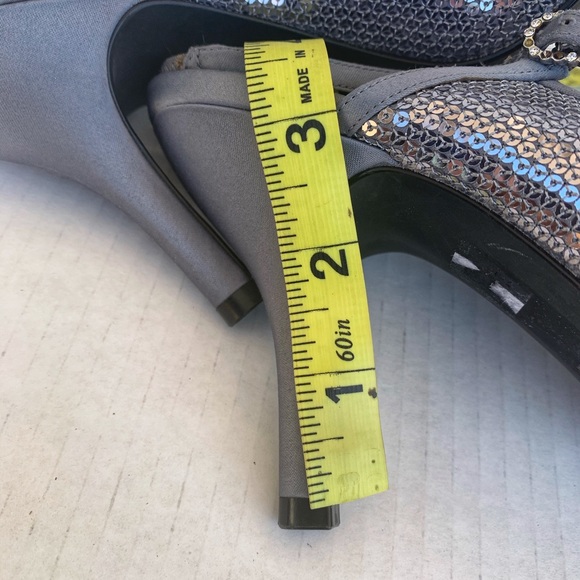 Naturalizer Silver Sequins Slingback Sandals - Picture 11 of 11